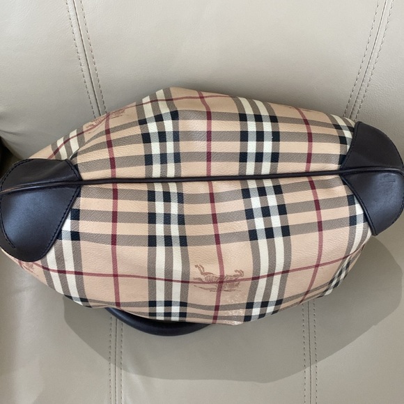 Burberry Haymarket  Nova Check Medium Hobo Handbag - Picture 9 of 16